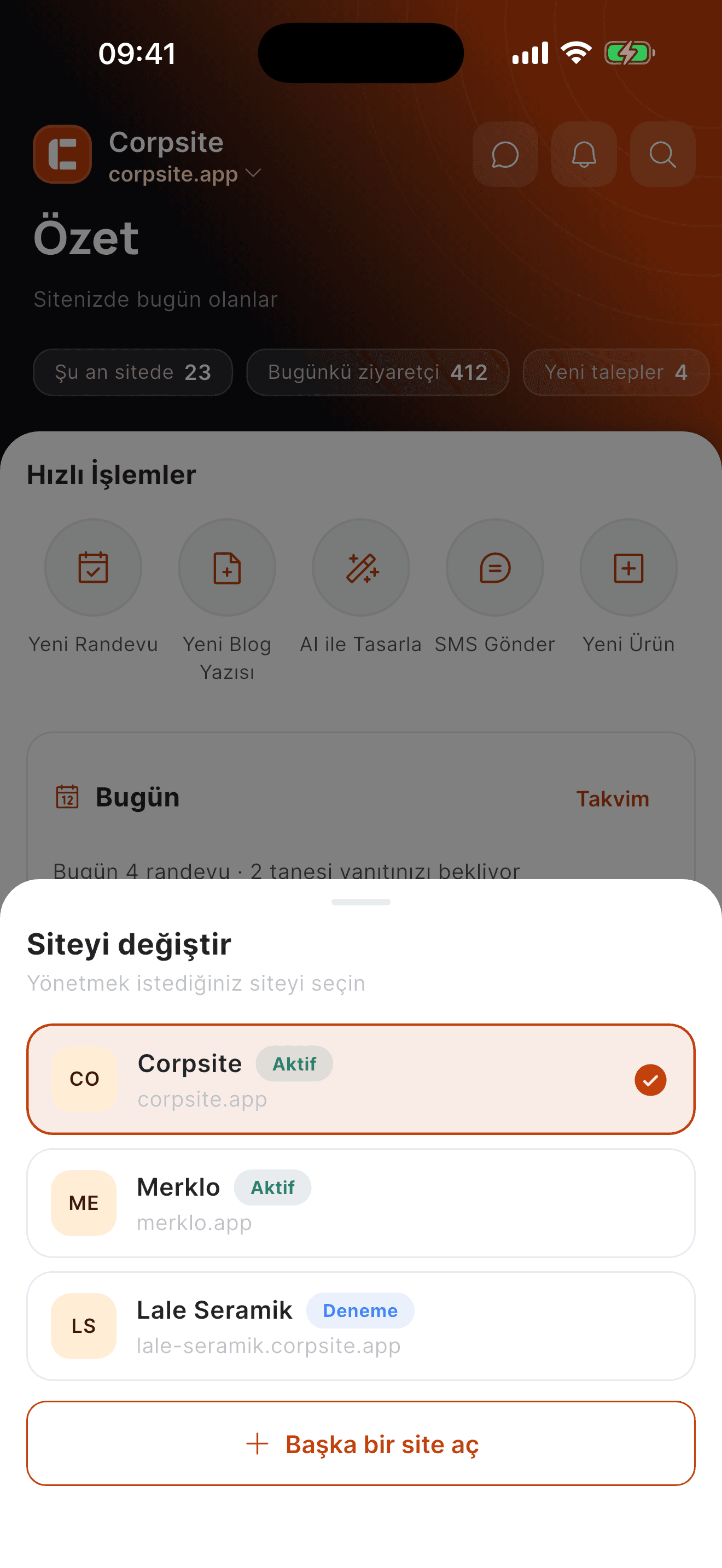 Corpsite uygulamasında site değiştirme ekranı: corpsite.app ve merklo.app siteleri